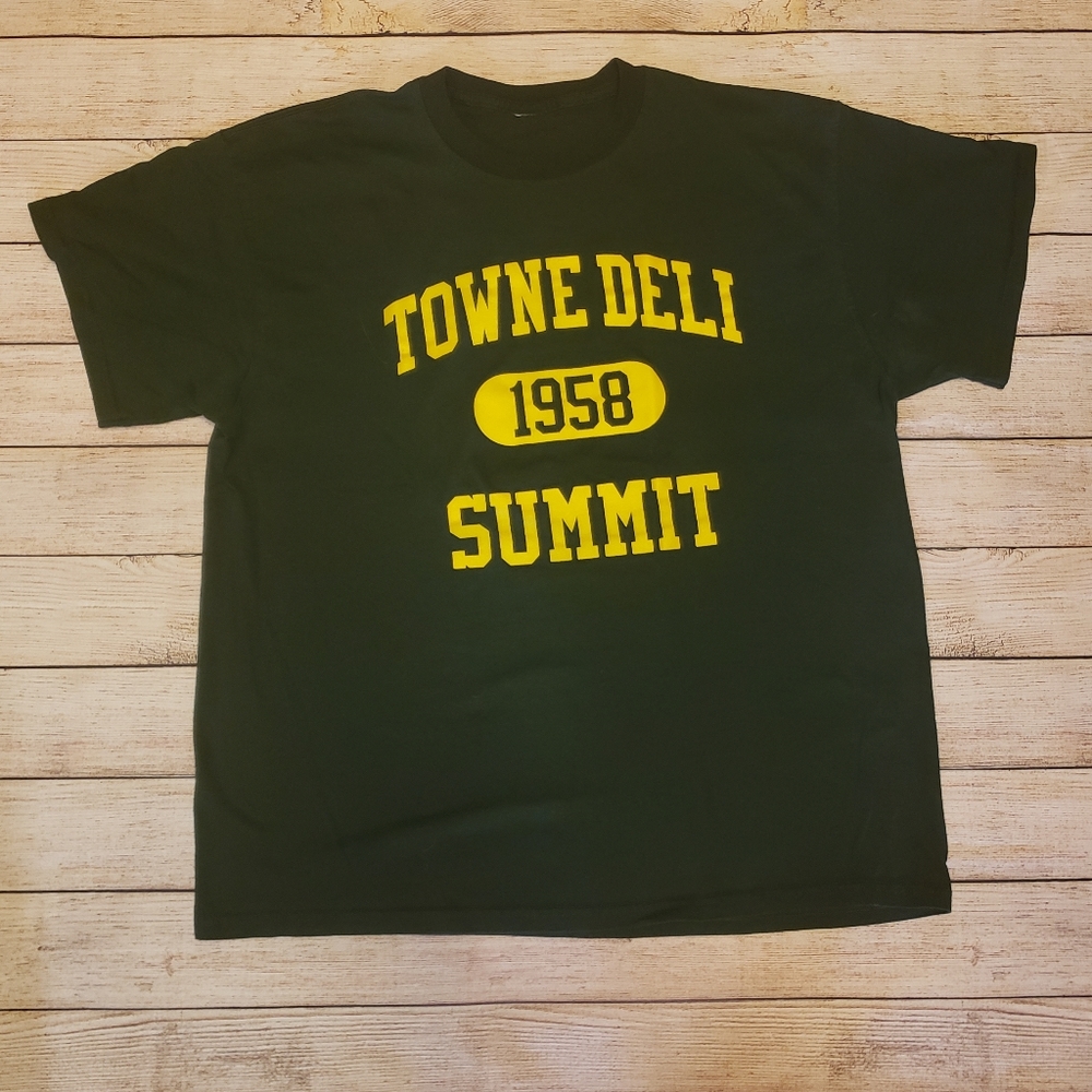 Men's XL Tshirt EUC